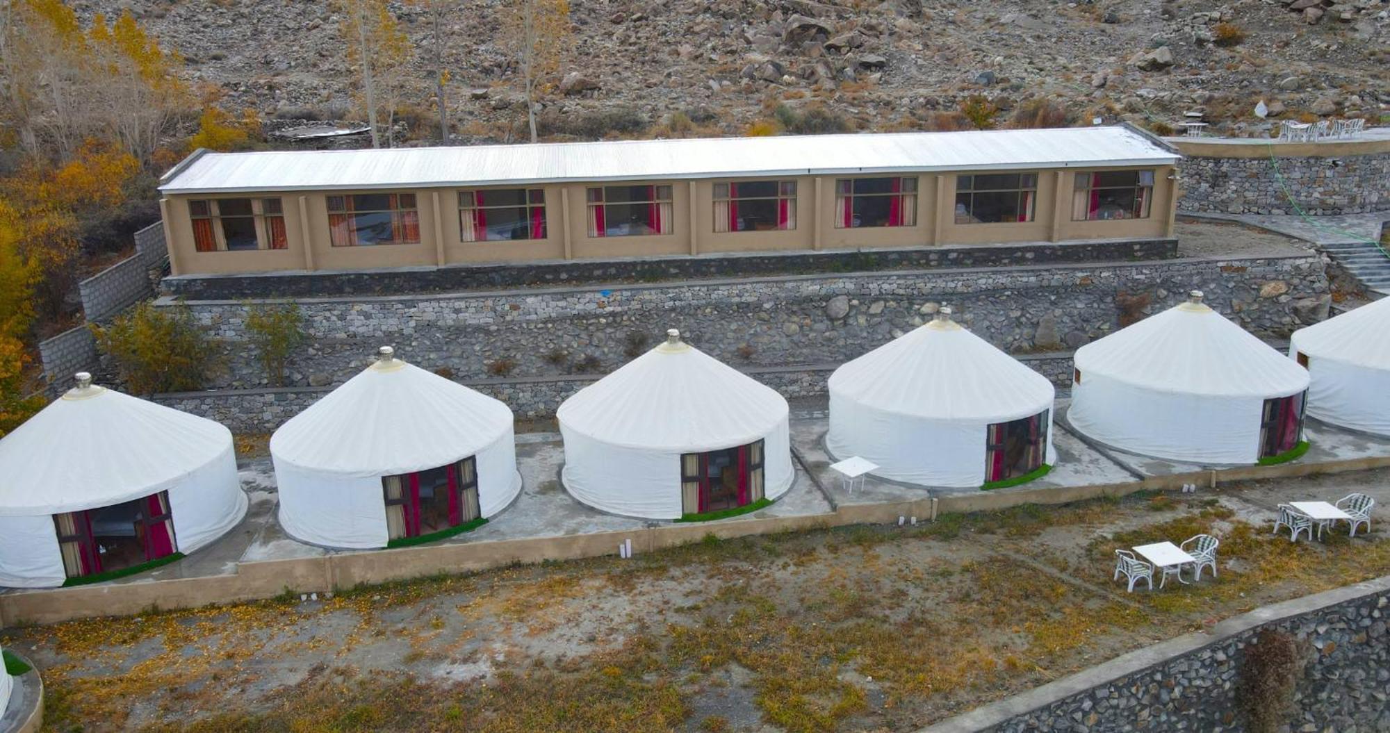 Apex Hotels And Resorts Leyurt Hussaini Karimabad  Exterior foto