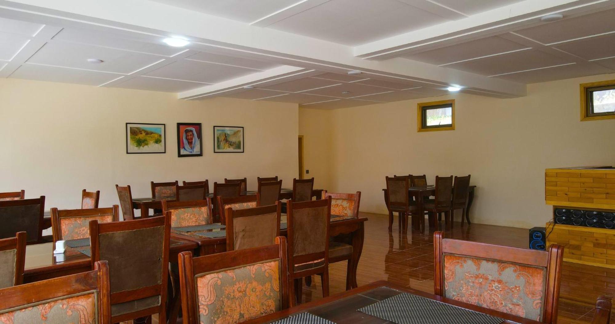 Apex Hotels And Resorts Hussaini Karimabad  Exterior foto