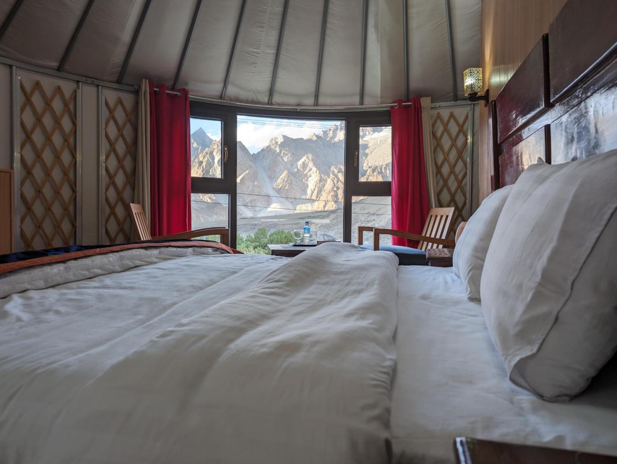 Apex Hotels And Resorts Hussaini Karimabad  Exterior foto